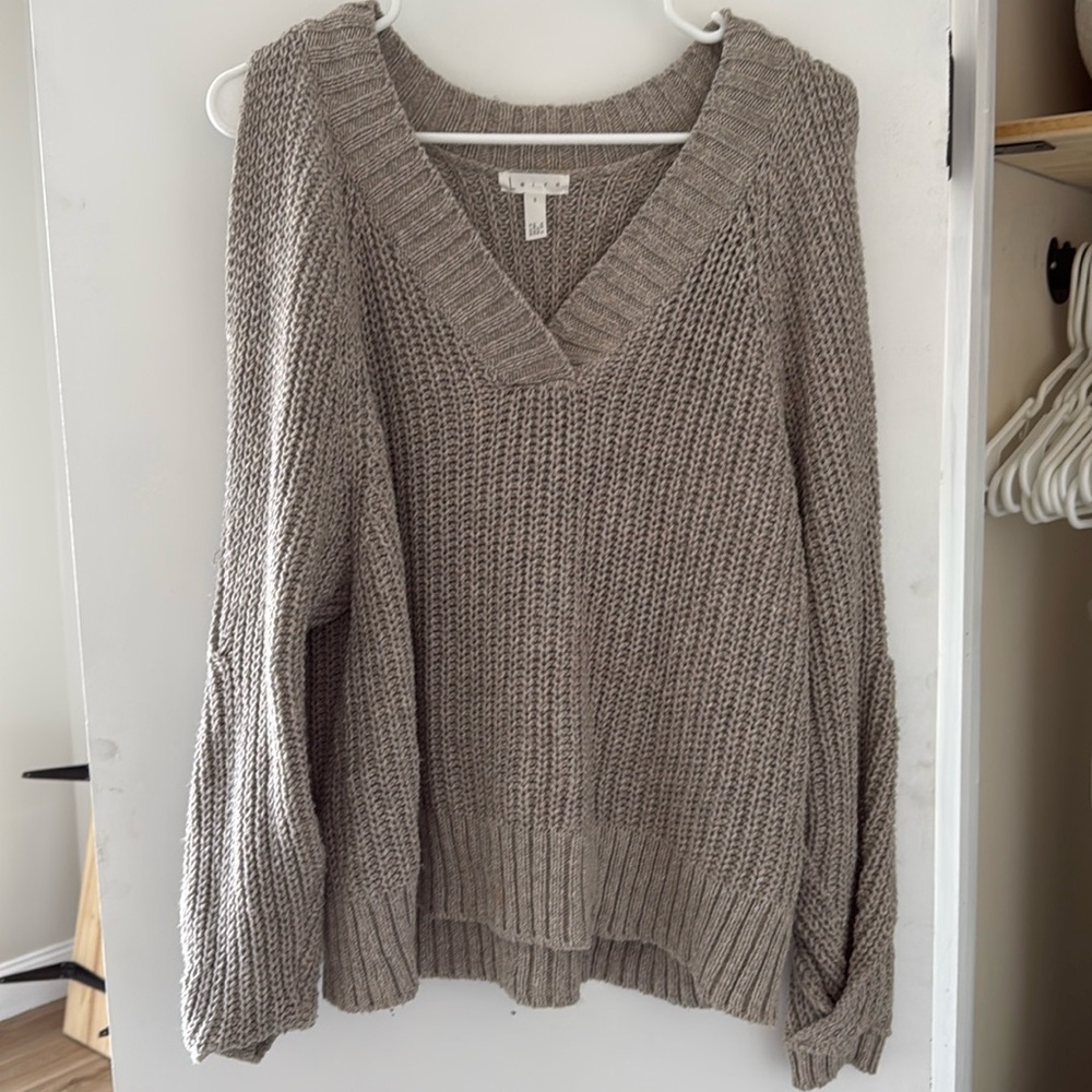 Leith open shoulder sweater